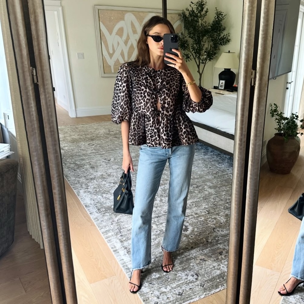 Leopard print tie front top size S